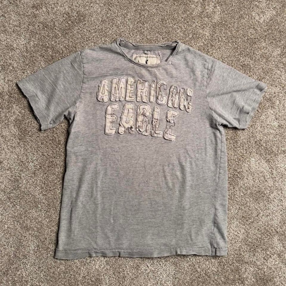 AMERICAN EAGLE HEATHER GREY DISTRESSED PATCHWORK TEE